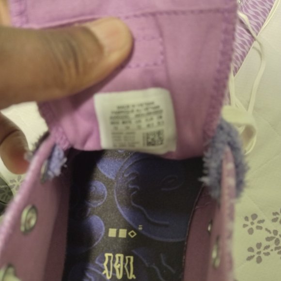 Converse sneakers - Picture 9 of 16